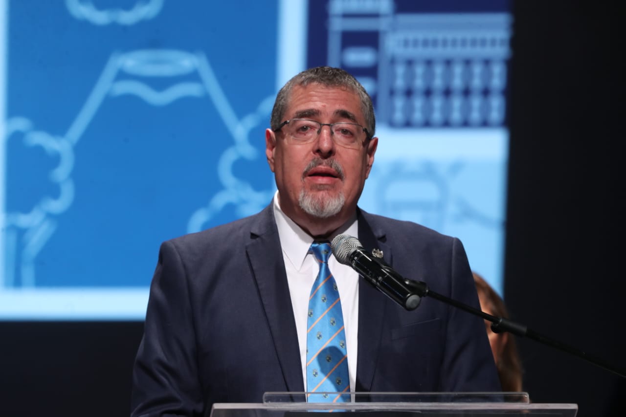 Bernardo Arévalo, presidente electo de Guatemala presenta gabinete
