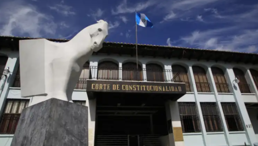 La CC otorgó a finales del año pasado un amparo en definitiva que protege el cambio de autoridades. Fotografía: Prensa Libre.  