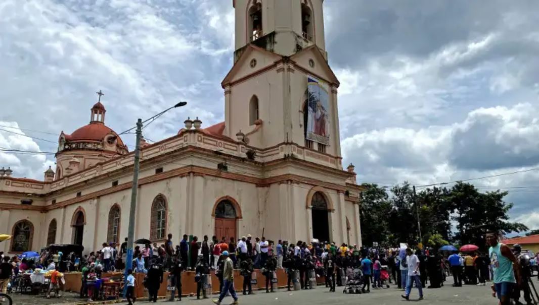 Crisis en Nicaragua capturan sacerdotes