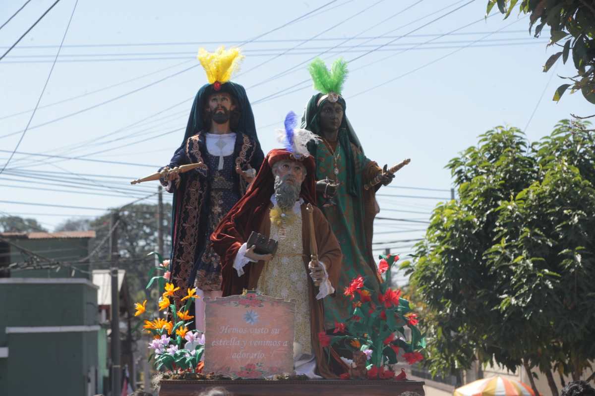 El 6 de enero los guatemaltecos celebran el día de reyes en los distintos puntos del país. (Foto Prensa Libre: Byron Baiza)