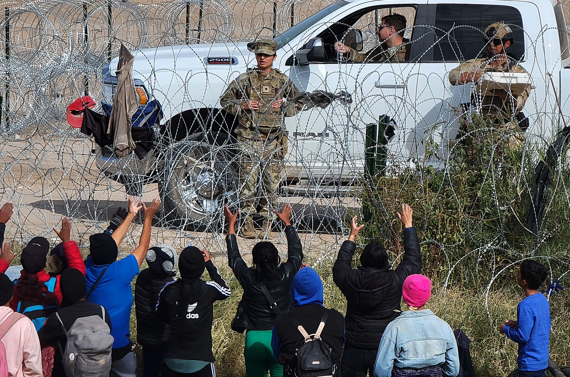 La migración irregular continúa siendo una de las principales preocupaciones de las autoridades estadounidenses. (Foto Prensa Libre: EFE/ Luis Torres)