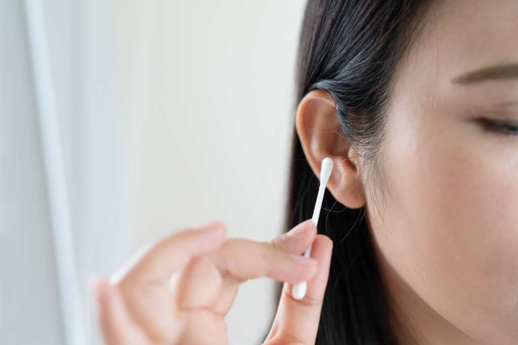 Qué tan recomendable es realizarse un lavado de oído? Recomendaciones,  beneficios y tiempo según especialistas, Tapón de cera, Otitis, Salud