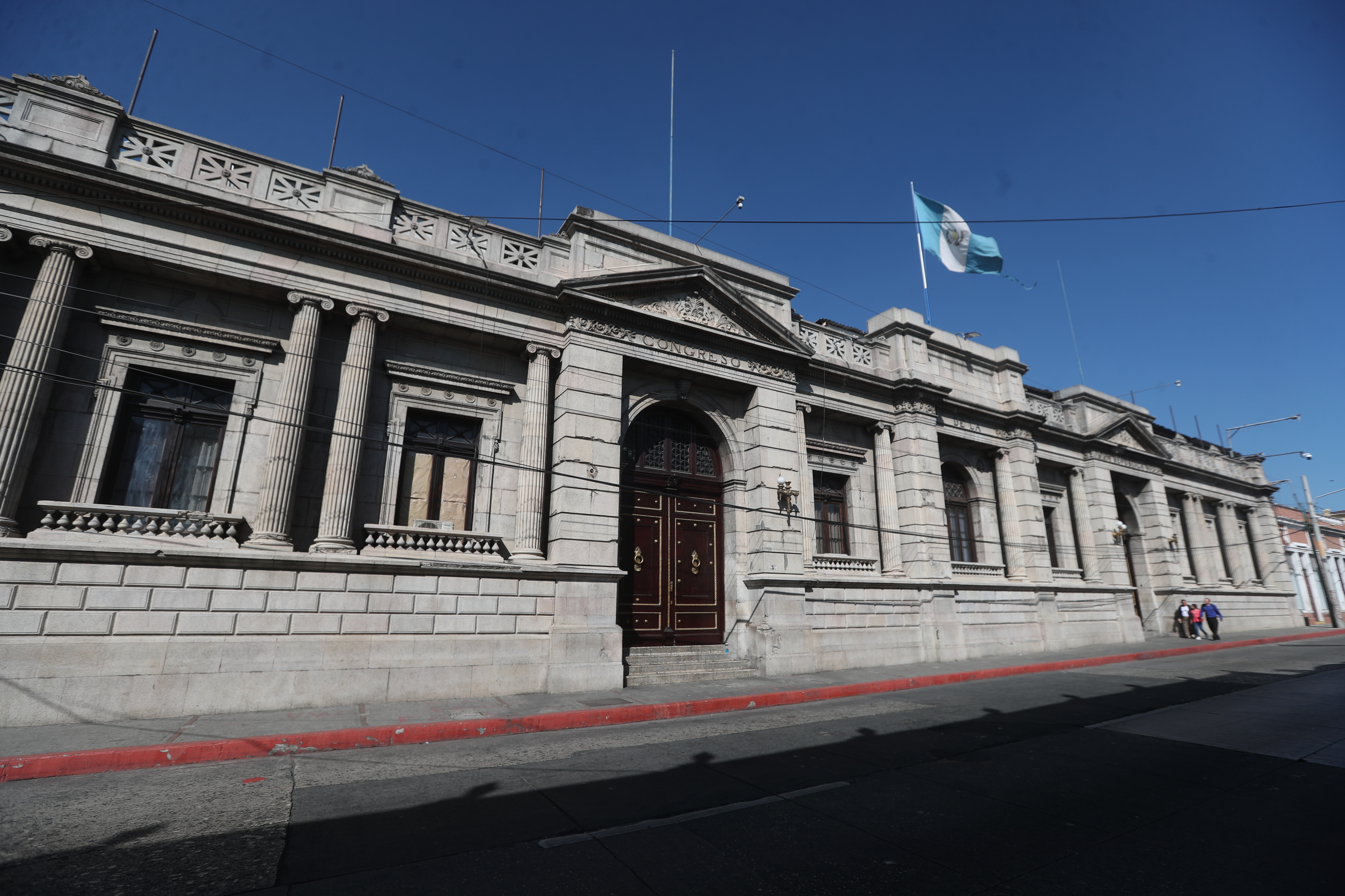 MP investiga supuesto hallazgo de caleta en el Congreso, pero dice que no les permitieron ingreso
