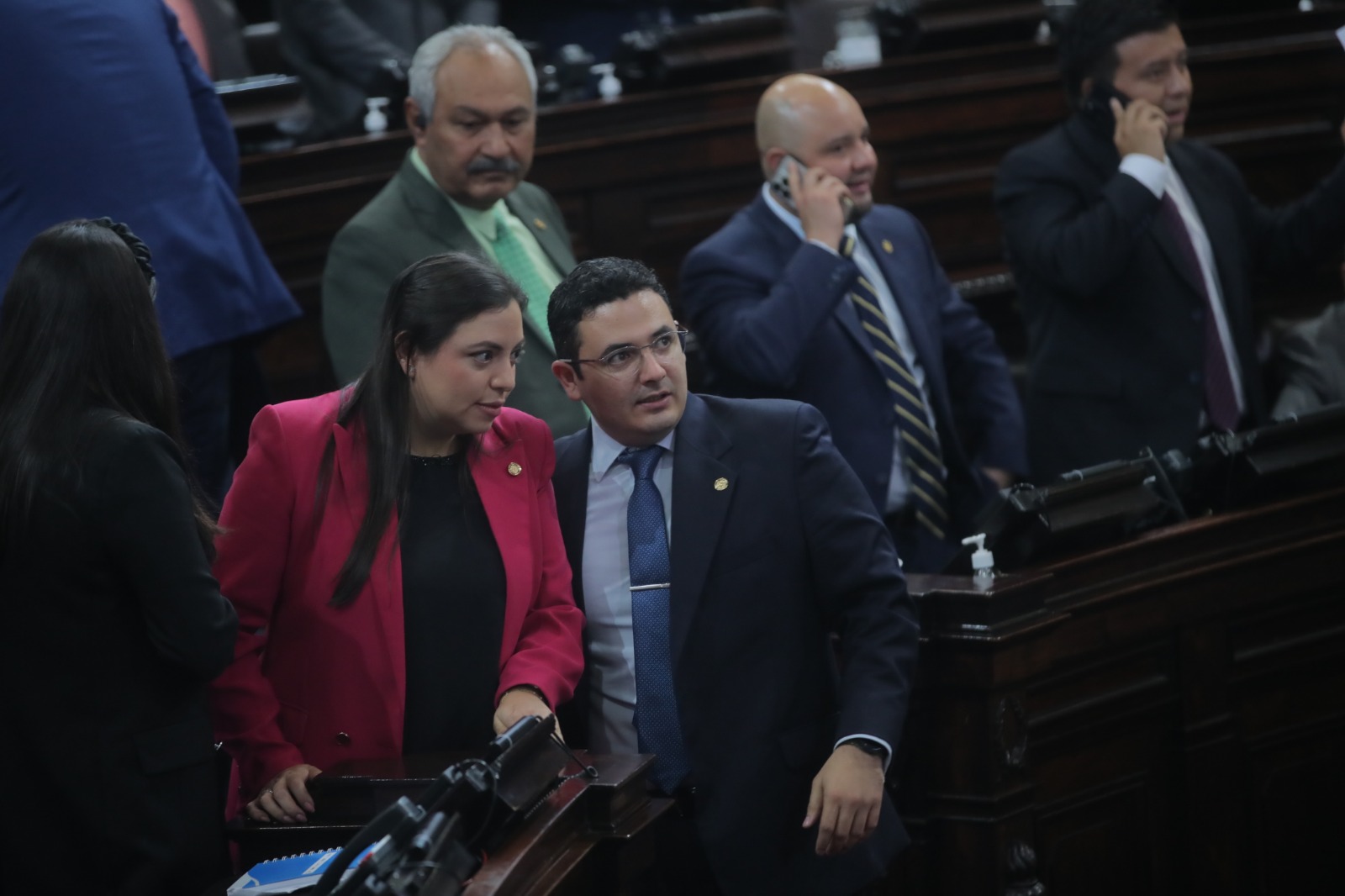 Los diputados Samuel Pérez y Andrea Villagrán tuvieron que ceder sus puestos de la Junta Directiva por ser diputados independientes. Fotografía: Prensa Libre (Byron Bayza). 