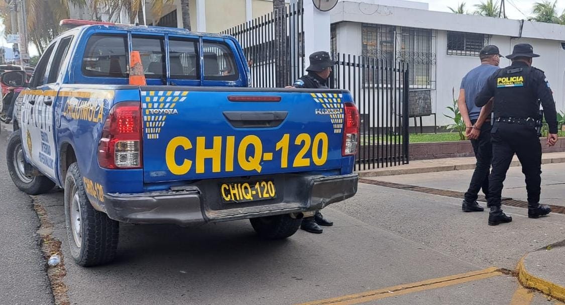 Hombre fue detenido en Chiquimula por ser sospechoso de matar a cuchilladas a un guardia privado en aldea El Pinalito, Chiquimula. (Foto Prensa Libre: PNC)
