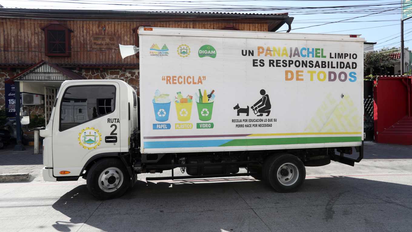 El municipio de Panajachel cuenta con un modelo de clasificación de la basura: orgánico, inorgánico y reciclable. (Fotografía Prensa Libre: María Reneé Barrientos Gaytan)