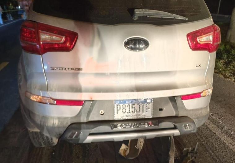 CARRO ACCIDENTADO EN IZABA´L