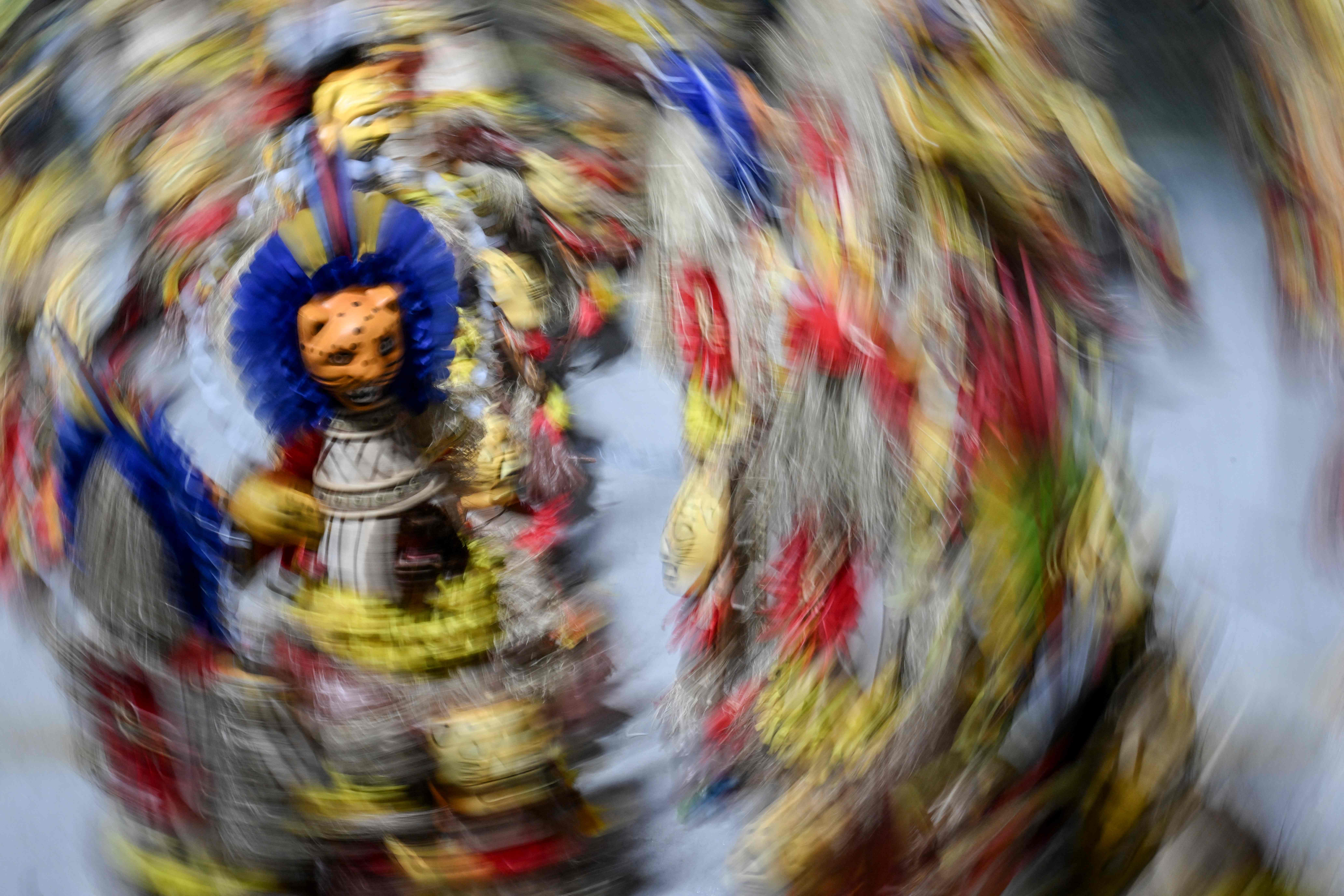  Los bailes de la escuela de samba Grande Río, fue una de las más coloridas de la primera noche de carnaval. (Fotografía Prensa Libre: AFP)