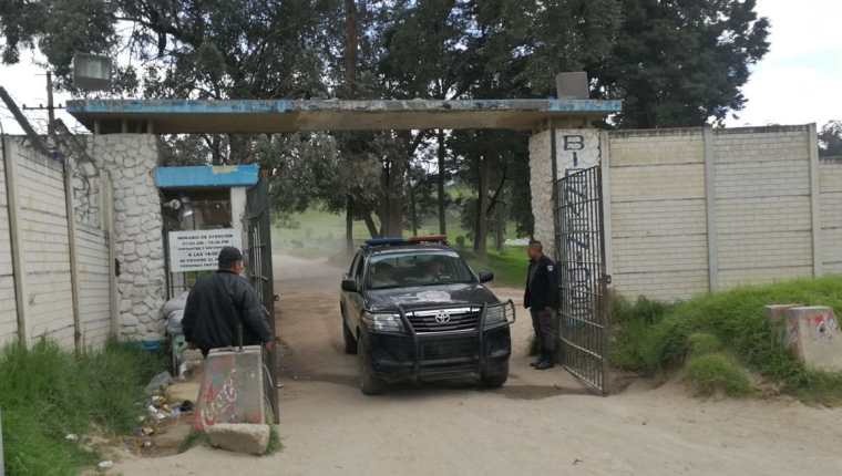 Esta es la primera entrada a la granja penal Cantel ubicada en este municipio de Quetzatenango. (Foto Prensa Libre: Hemeroteca PL).