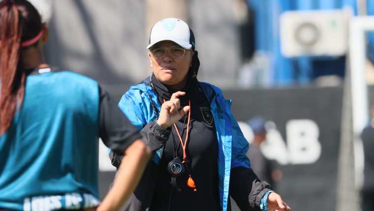 Karla Alemán, entrenadora de la Selección de Guatemala. (Foto Prensa Libre: FEDEFUT)