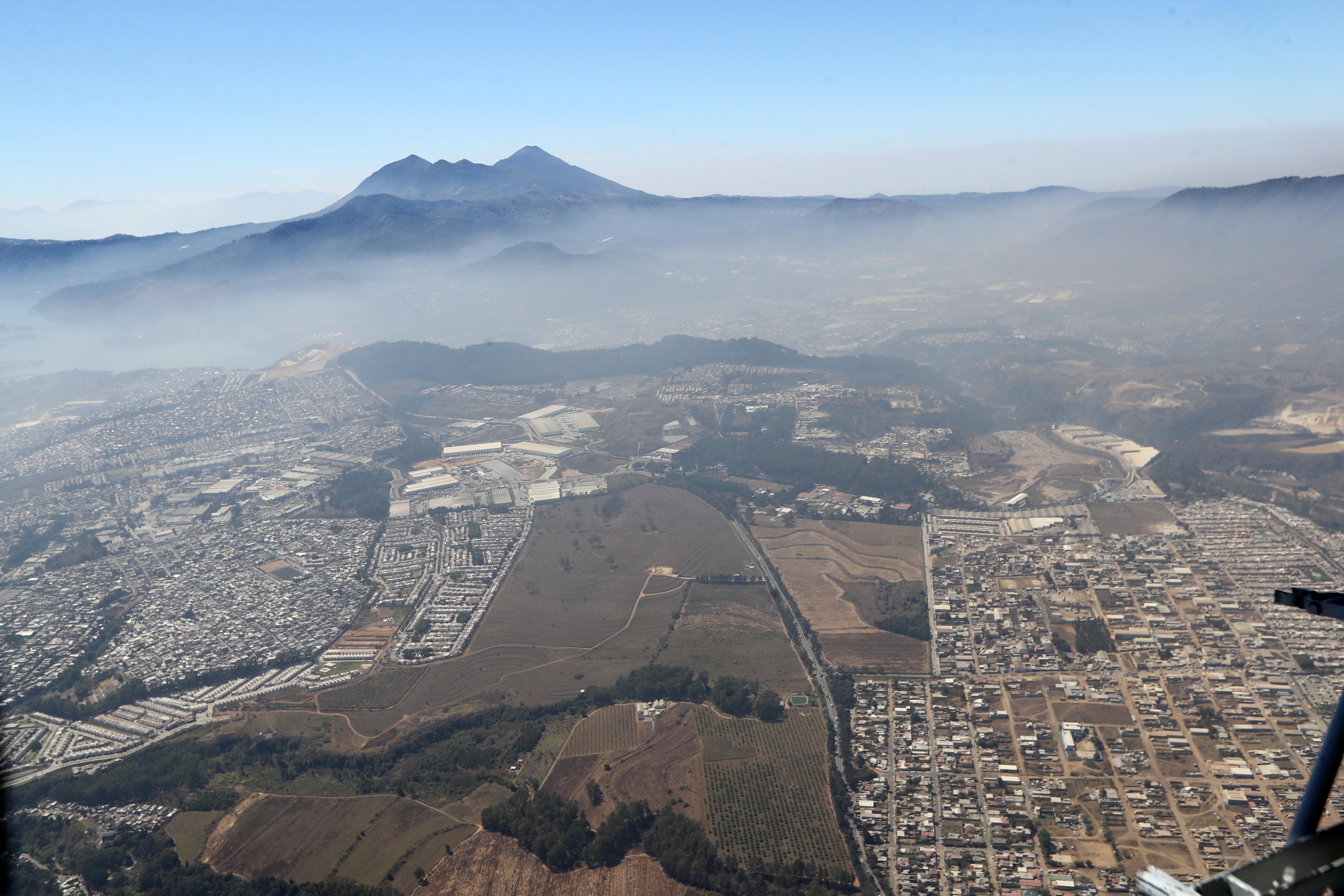 Panorámica de los alrededores del Volcán de Agua. (Foto Prensa Libre: María Reneé Barrientos Gaytan).