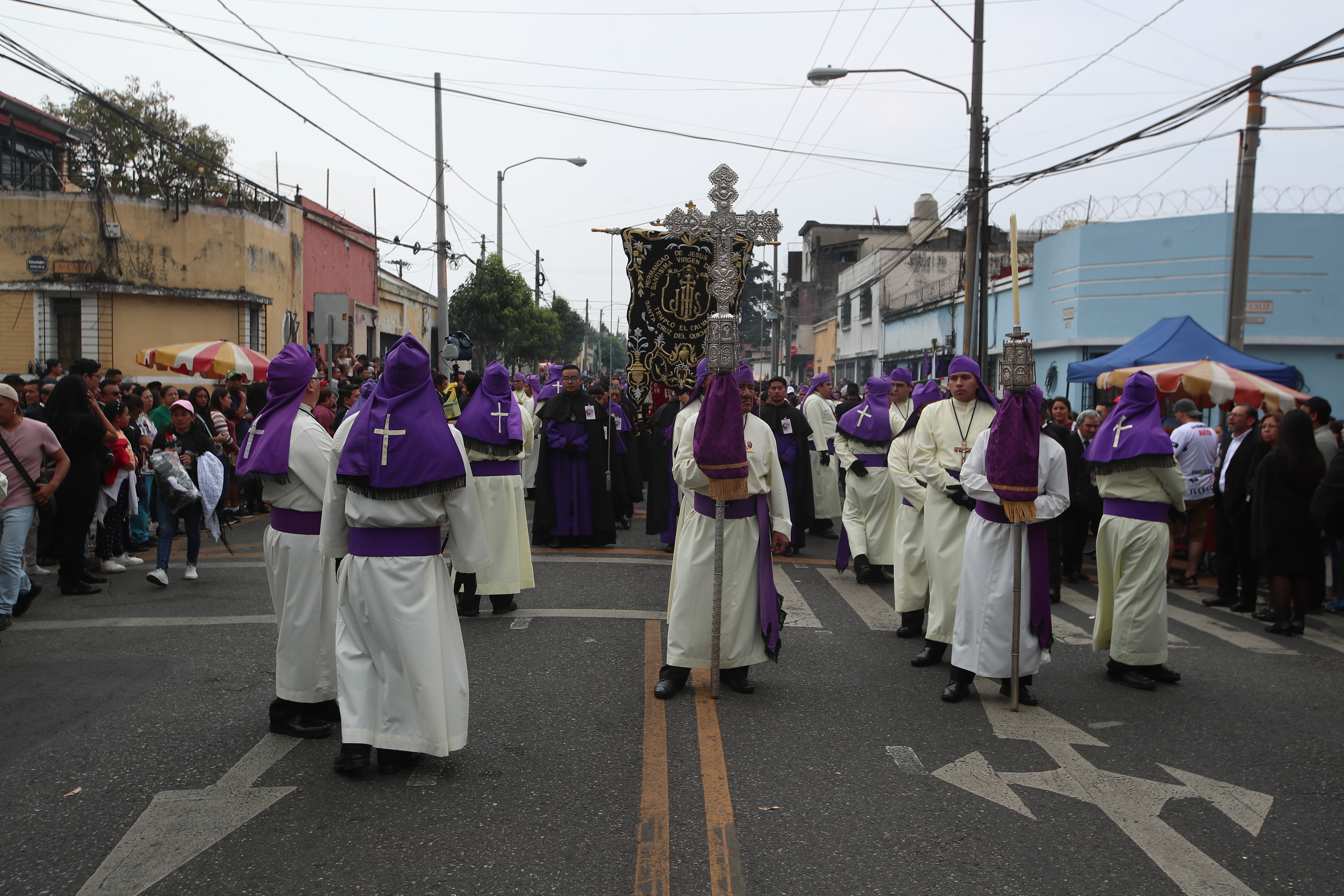El cortejo procesional de velación, de la Recolección, en este primer domingo de Cuaresma 2024. (Fotografía Prensa Libre: Byron Rivera Baiza).