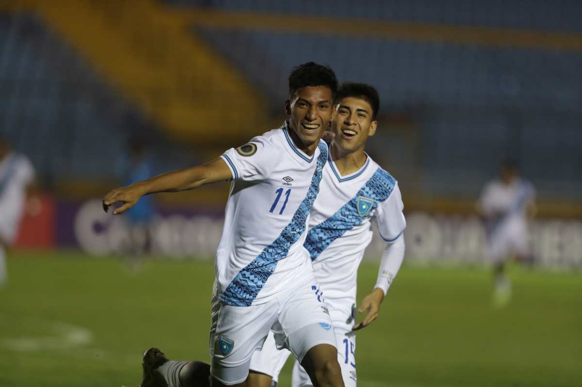 Guatemala vs Aruba: Bicolor golea 5-