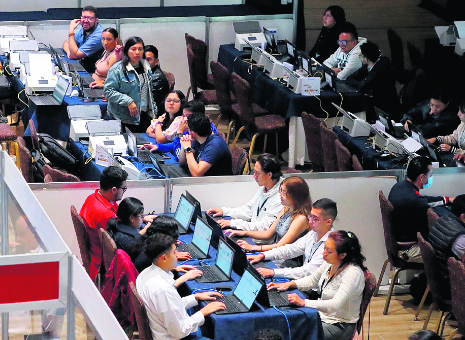 En el Centro Nacional de Información -CNI-, se realizó la transmisión de resultados electorales de 2023 donde se utilizó el sistema TREP.(Foto Prensa Libre: Hemeroteca PL)
