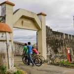 Turistas llegan a la Fortaleza El Coyotepe, administrada por la Asociación de Boy Scouts de Nicaragua, en Masaya, Nicaragua. (Foto Prensa Libre: AFP)