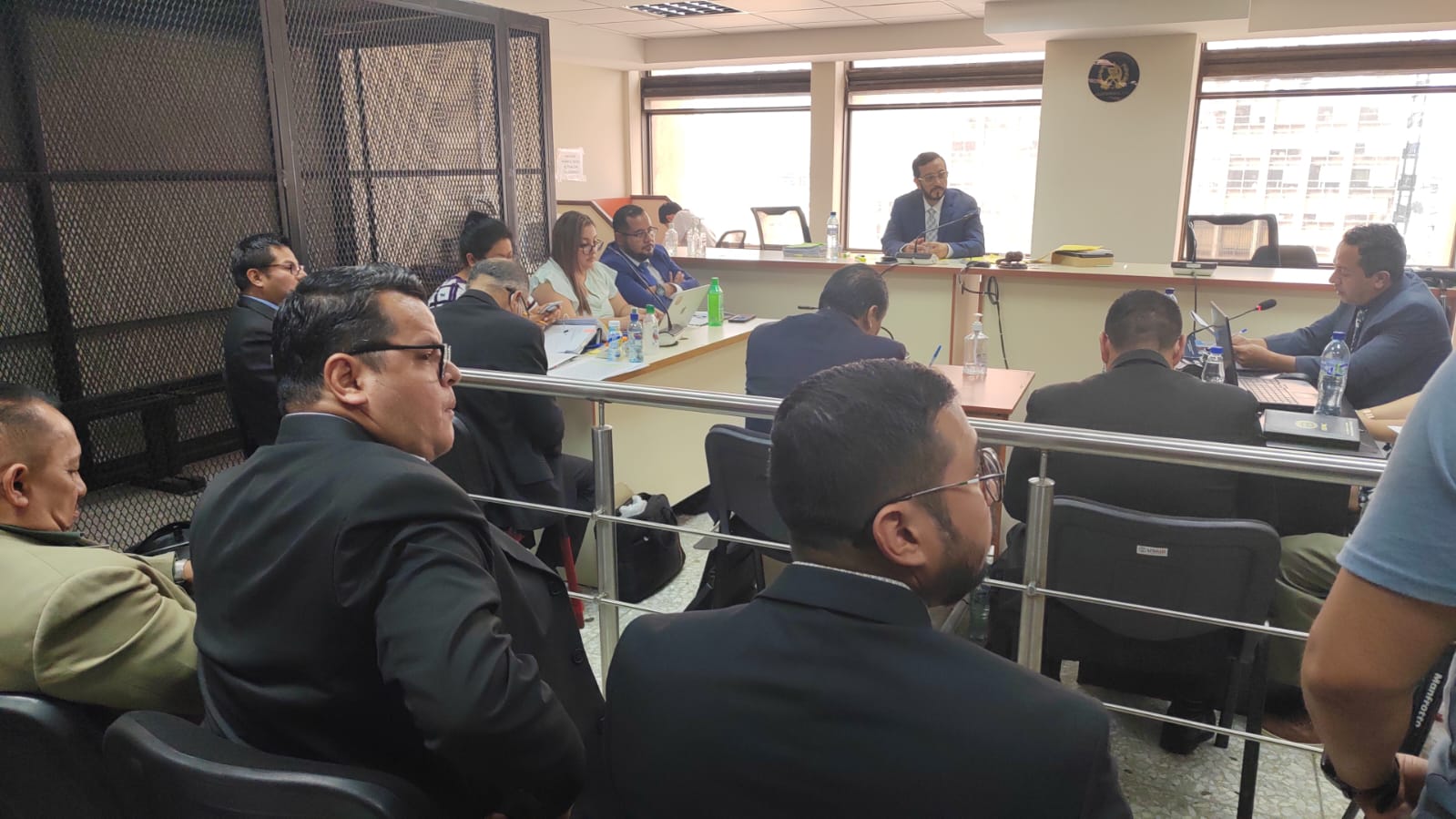 La audiencia por el caso toma de la USAC se desarrolla en el Juzgado Décimo Penal.  (Foto Prensa Libre: E. Vargas)