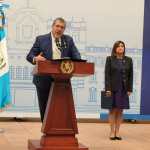El presidente de Guatemala,  Bernardo Arévalo, y la vicemandataria, Karin Herrera, en una conferencia de prensa el 26 de febrero de 2024. (Foto Prensa Libre: Gabriel Molina)