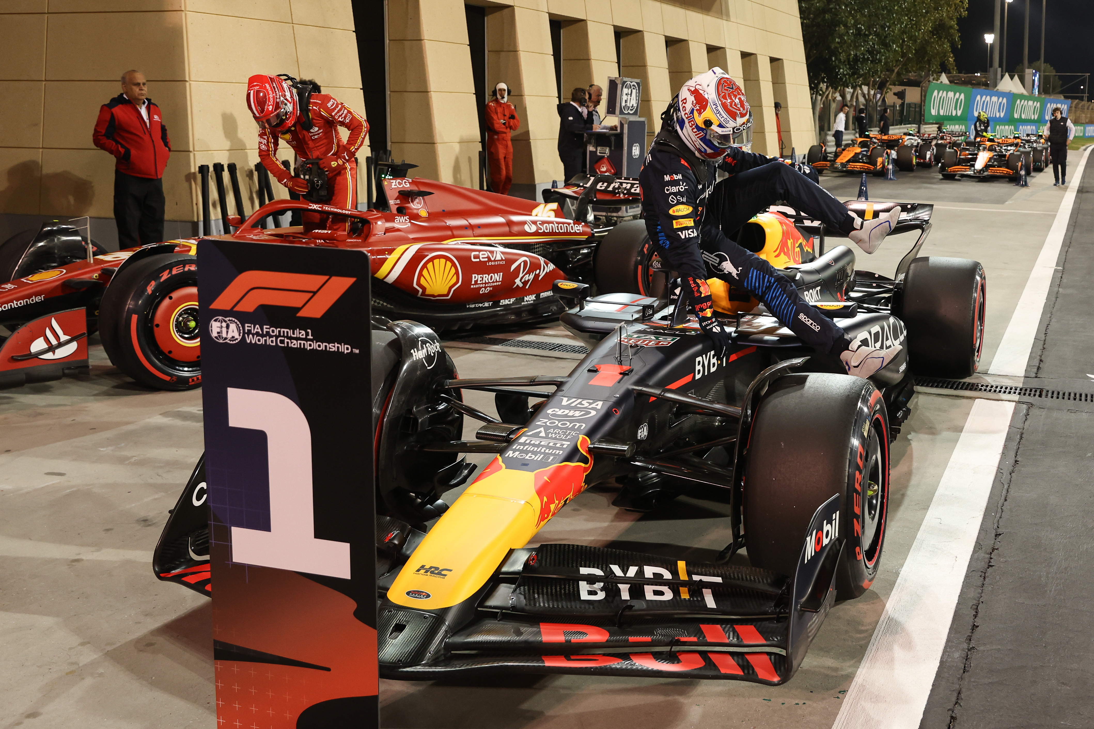 Max Verstappen, de Red Bull, terminó en el primer lugar la clasificación del Gran Premio de Baréin. (Foto Prensa Libre: EFE).