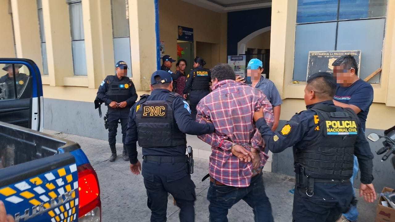 Capturan a presuntos responsables de la muerte de jefe policial