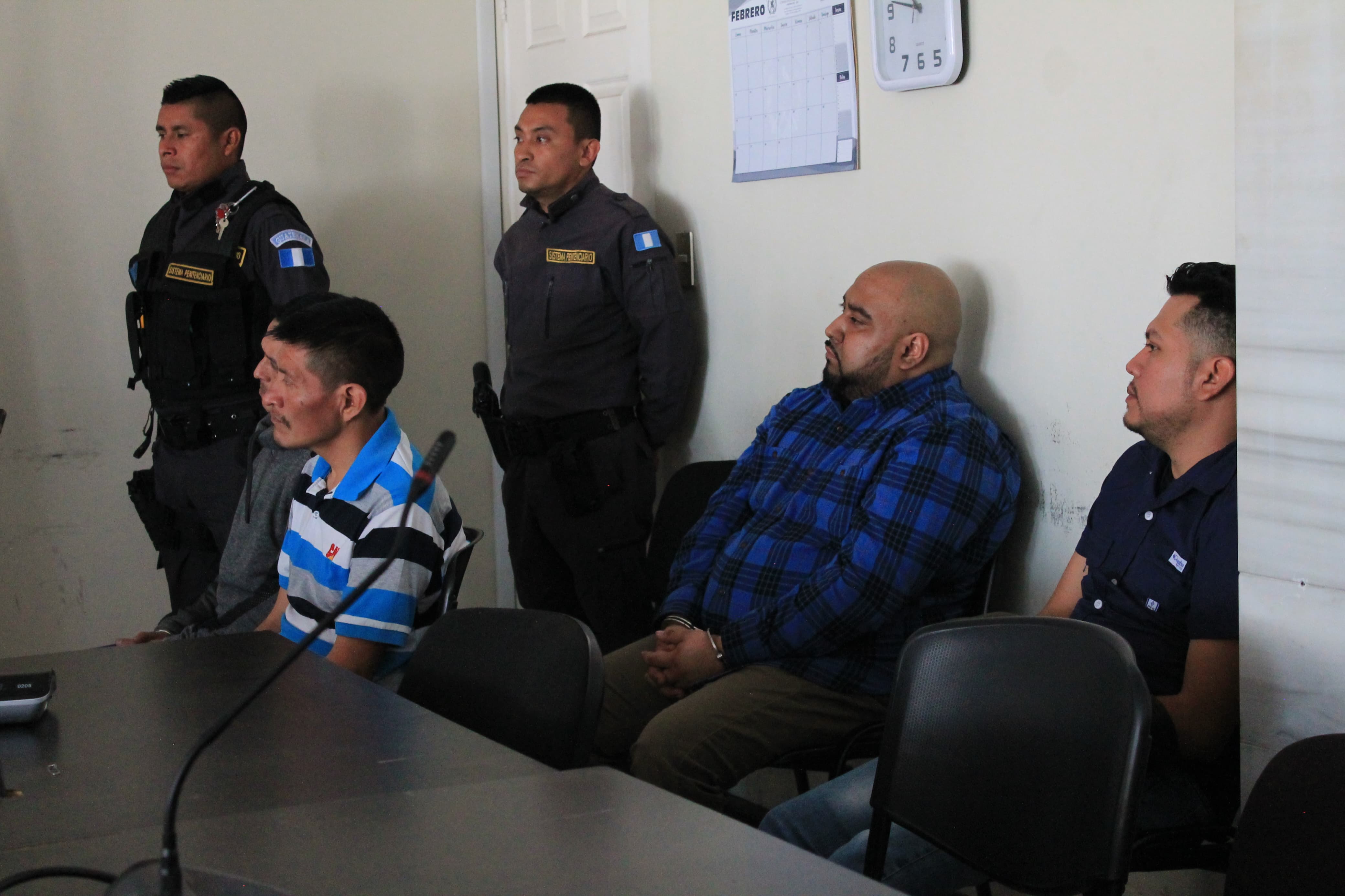 Cuatro hombres enfrentan juicio por ataques a pilotos de Uber