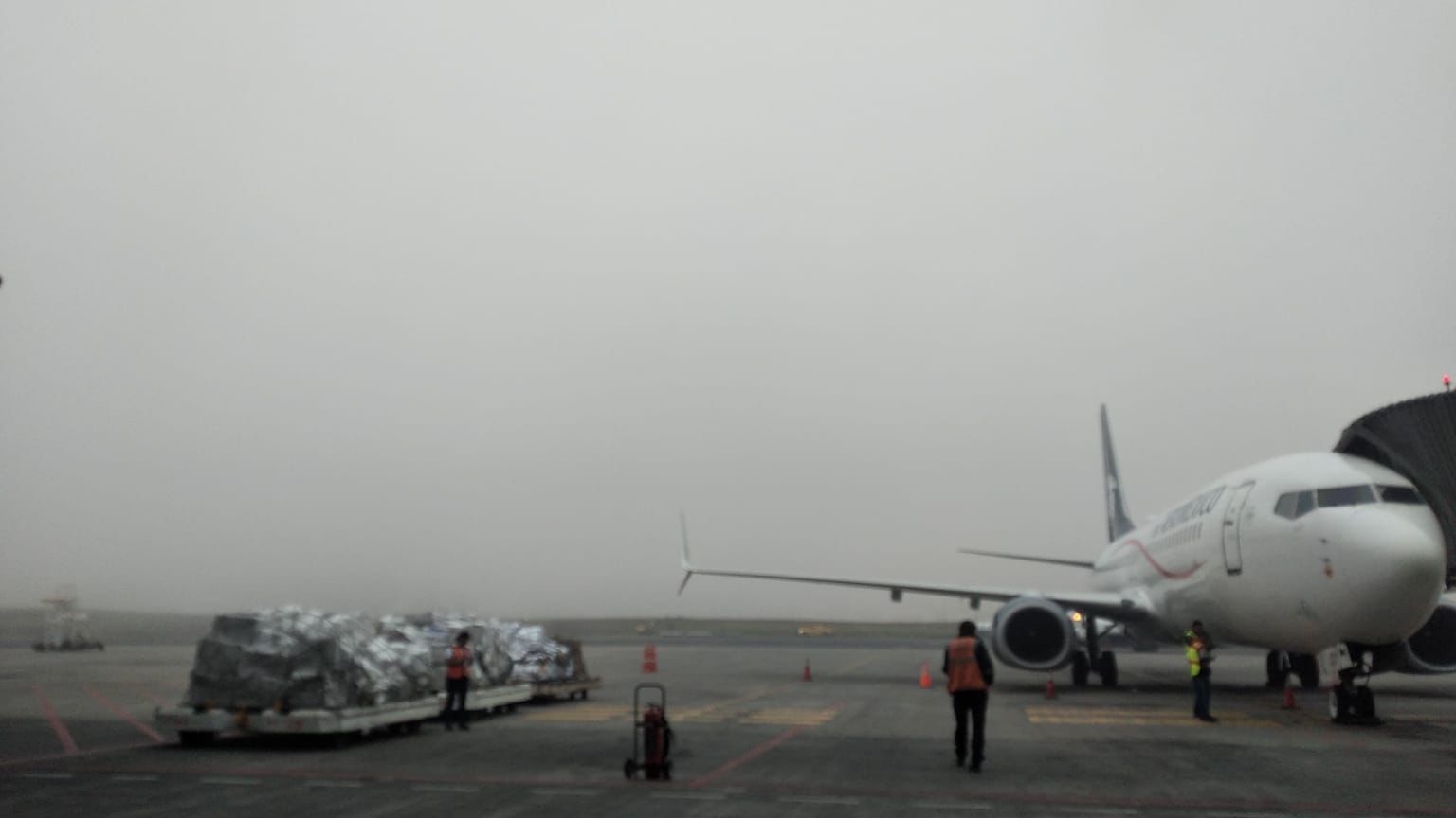 Las operaciones en La Aurora estÃ¡n suspendidas por las condiciones climÃ¡ticas que afectan la visibilidad. (Foto Prensa Libre: DGAC)