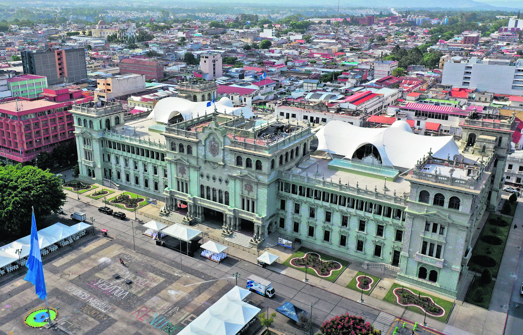 Fachada del Palacio Nacional de la Cultura, sede del Gobierno de Guatemala. (Foto: Hemeroteca PL) 

foto Carlos Hernández
17/08/2023