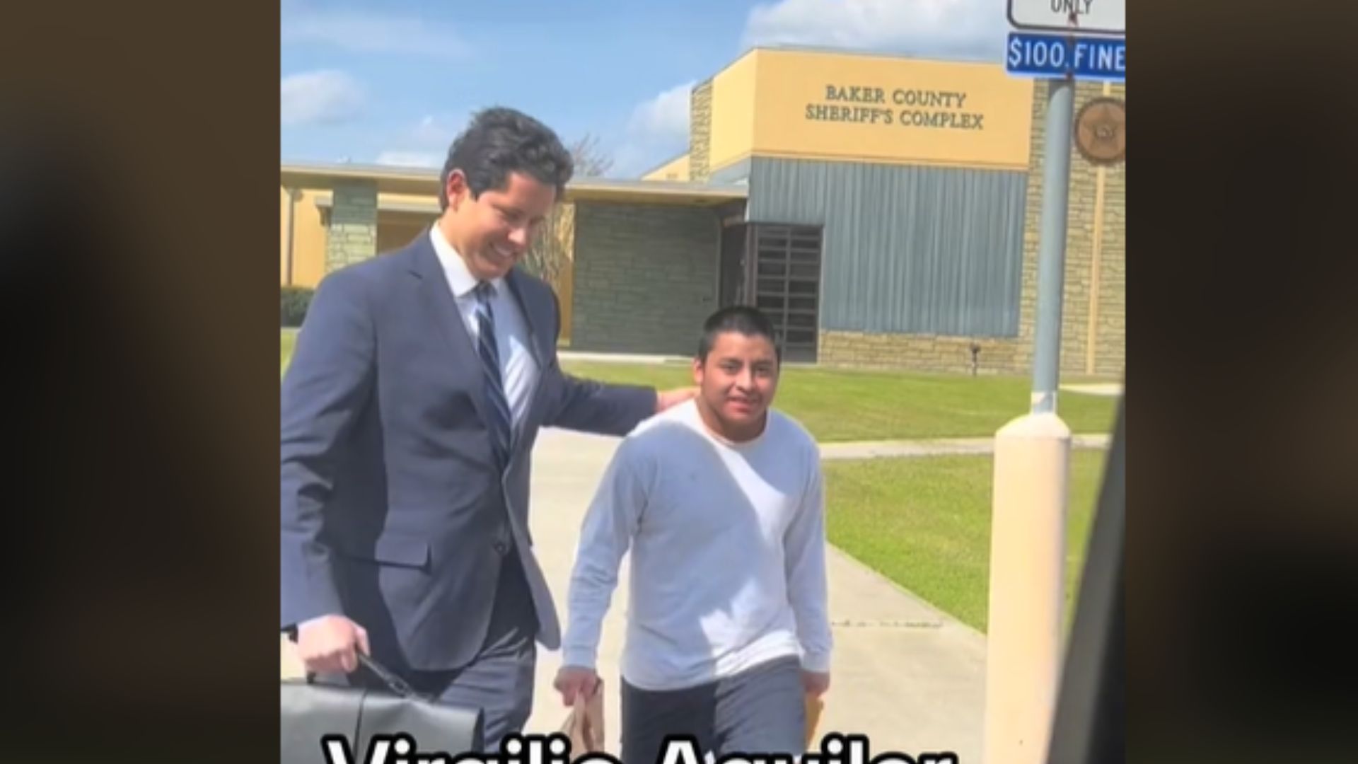 Virgilio Aguilar Méndez, liberado tras casi 10 meses de detención, tras quedar absuelto de todos los cargos por la muerte de un policía en Florida. (Foto Prensa Libre: captura de video)