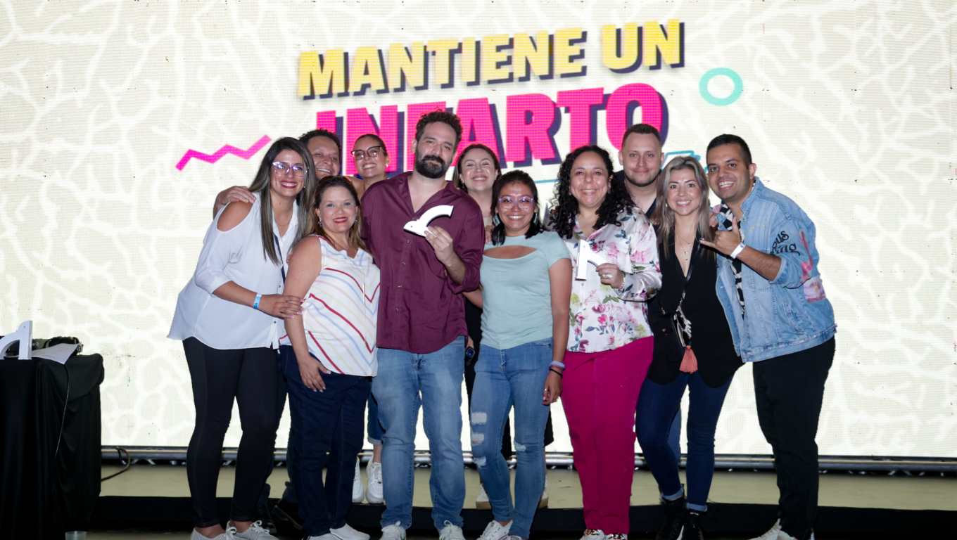Premiación Día 1; GRAVITI BBDO; Nostaligaspirina by Cardioaspirina; Cliente: Aspririna. (Fotografía Prensa Libre: Festival de Antigua)