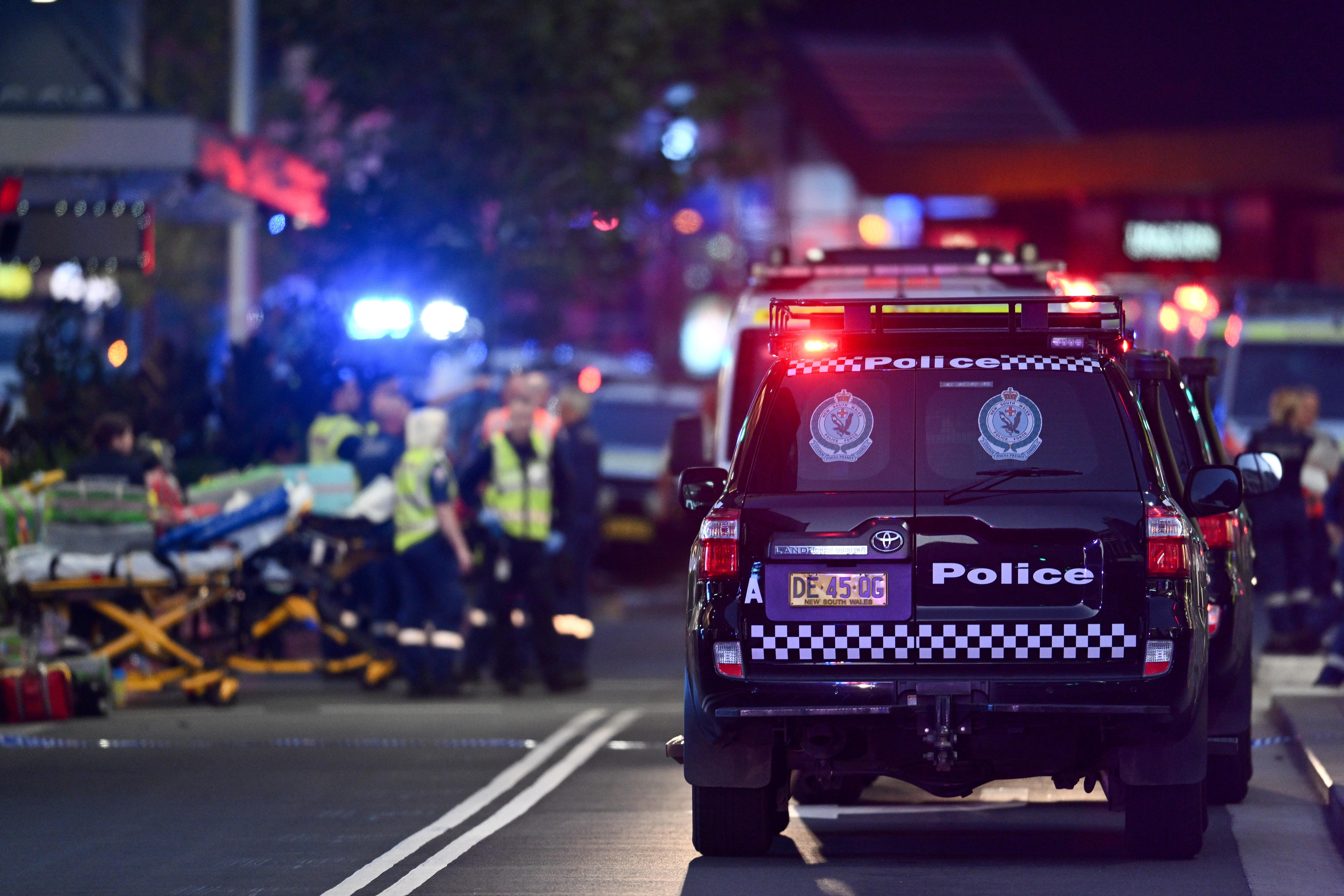 Al menos seis personas murieron en un ataque con arma cortante en Sídney, Australia. (Foto Prensa Libre: EFE/STEVE MARKHAM) 