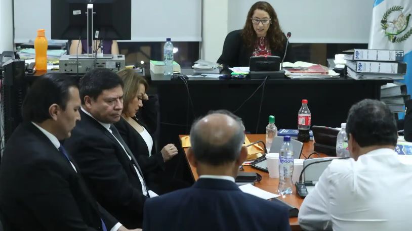 Magistrados del TSE apelan orden judicial que les impide desempeñar sus cargos