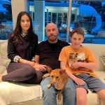 Travolta y sus hijos Ella y Benjamin son una familia muy unida y lo demuestran frecuentemente en redes sociales. (Foto Prensa Libre: John Travolta/Instagram)