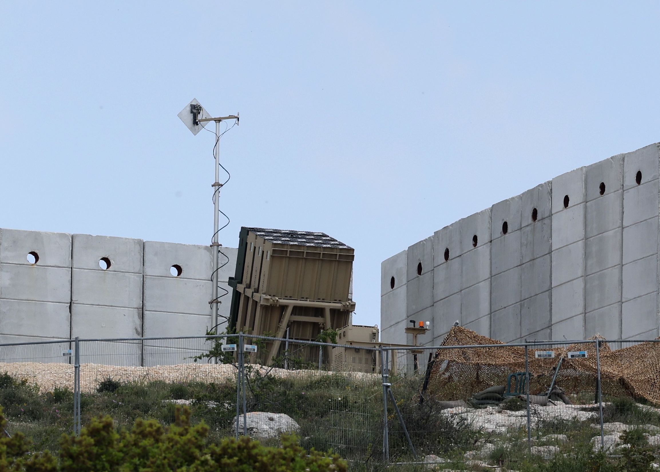 Israel cuenta con un sistema de defensa antimisiles conocido como Domo o Cúpula de Hierro. (Foto Prensa Libre: EFE/EPA/ABIR SULTAN)