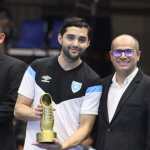 El guatemalteco recibió el premio a mejor goleador