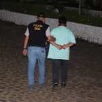 La PNC sorprendió a un hombre que abusaba de una niña de 13 años en un hotel. (Foto Prensa Libre: PNC)