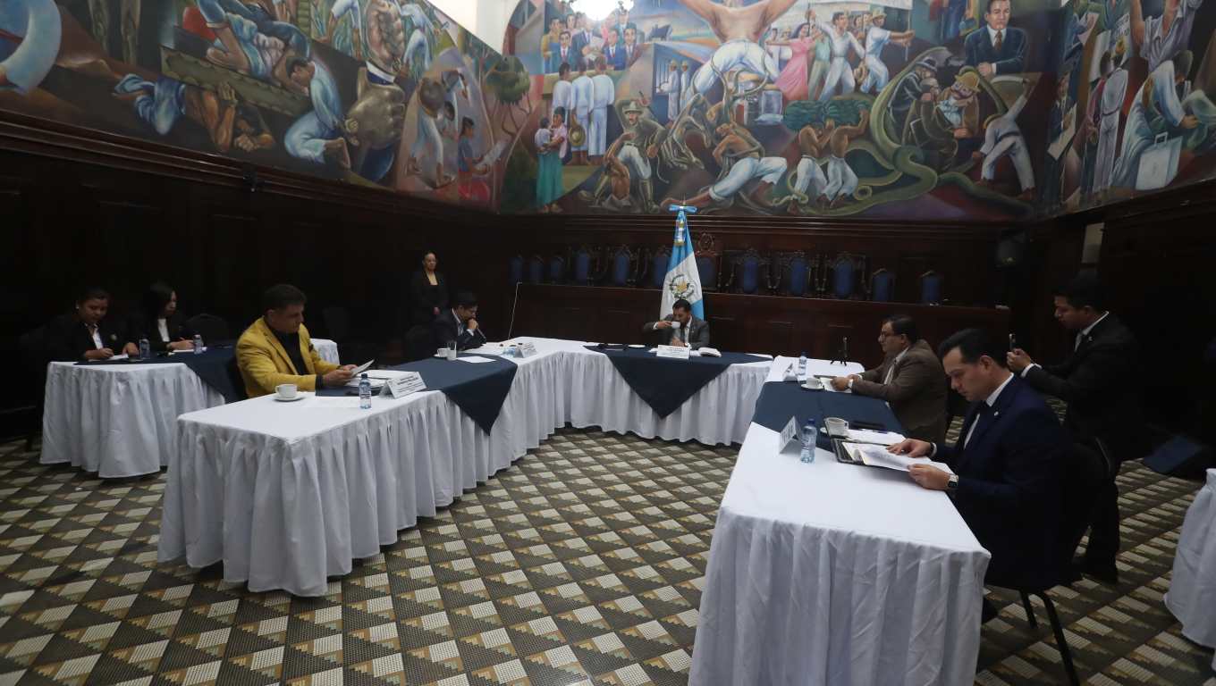 La Comisión Pesquisidora también acordó citar a la parte denunciada para presentar pruebas de descargo. Fotografía: Prensa Libre (Juan Diego González). 