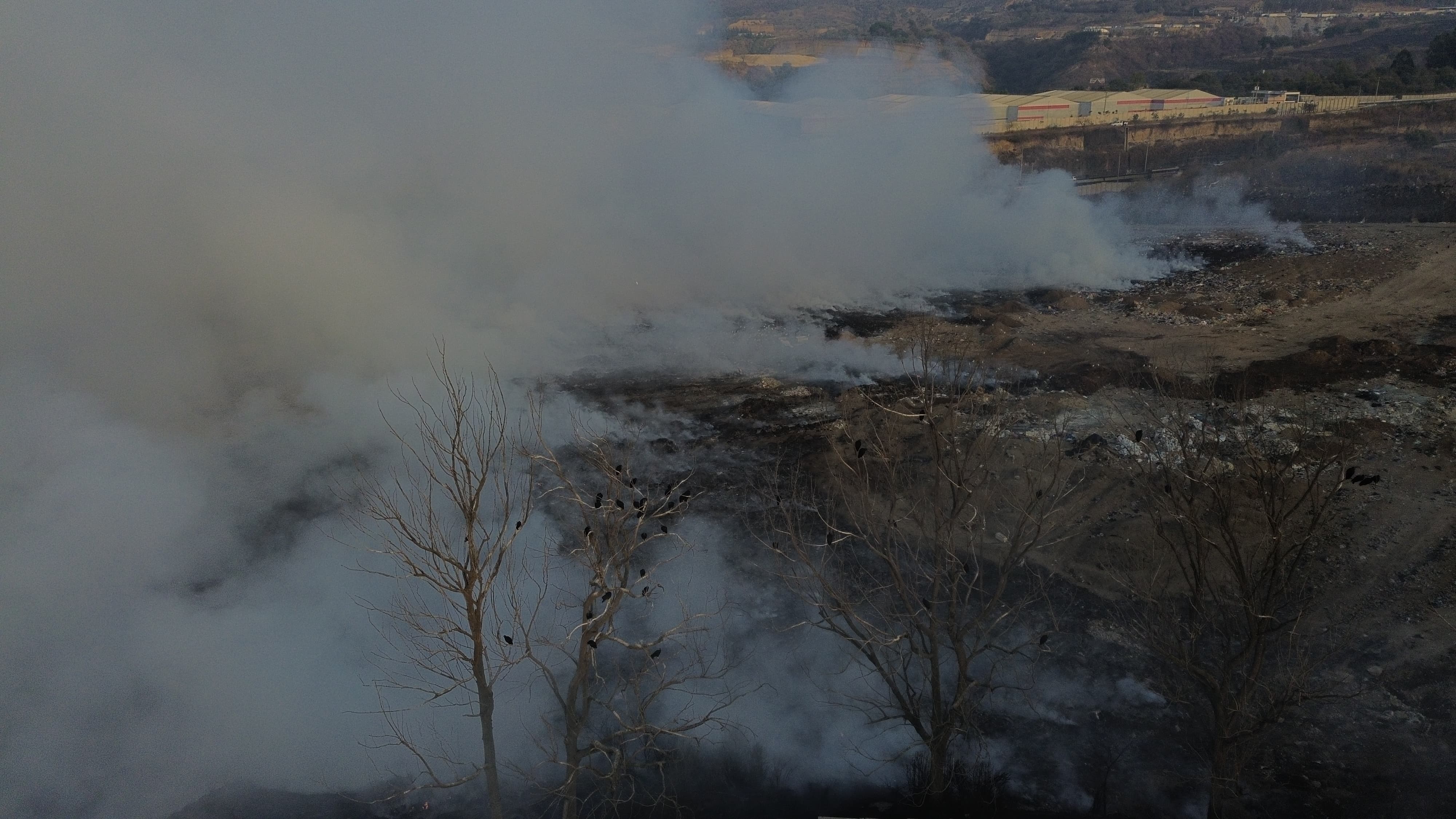 La Sección de Calidad de Agua y Aire perteneciente al Departamento de Investigación y Servicios Hídricos del Instituto Nacional de Sismología, Vulcanología, Meteorología e Hidrología (Insivumeh) reporta la calidad de aire como muy mala y dañina a la salud.  (Foto Prensa Libre: Carlos Hernández Ovalle)