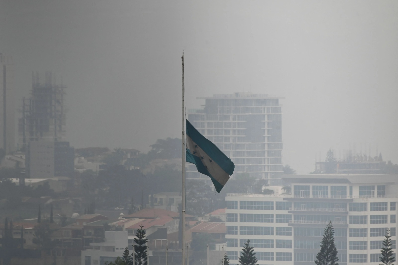 Honduras en alerta por contaminación del aire: recomiendan uso de mascarillas en todo el país