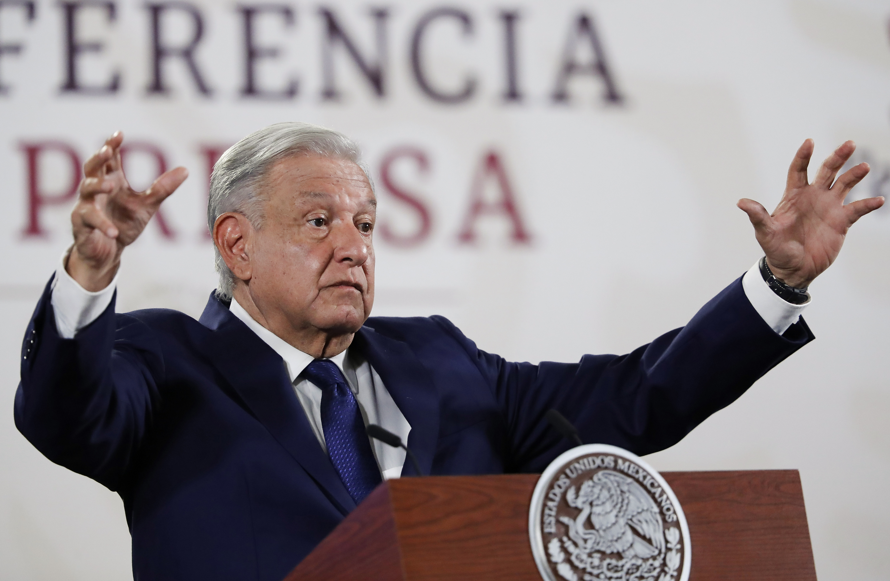 El presidente de México Andrés Manuel López Obrador se reunirá con su homólogo guatemalteco Bernardo Arévalo en Tapachula. (Foto Prensa Libre: EFE/ Mario Guzmán)