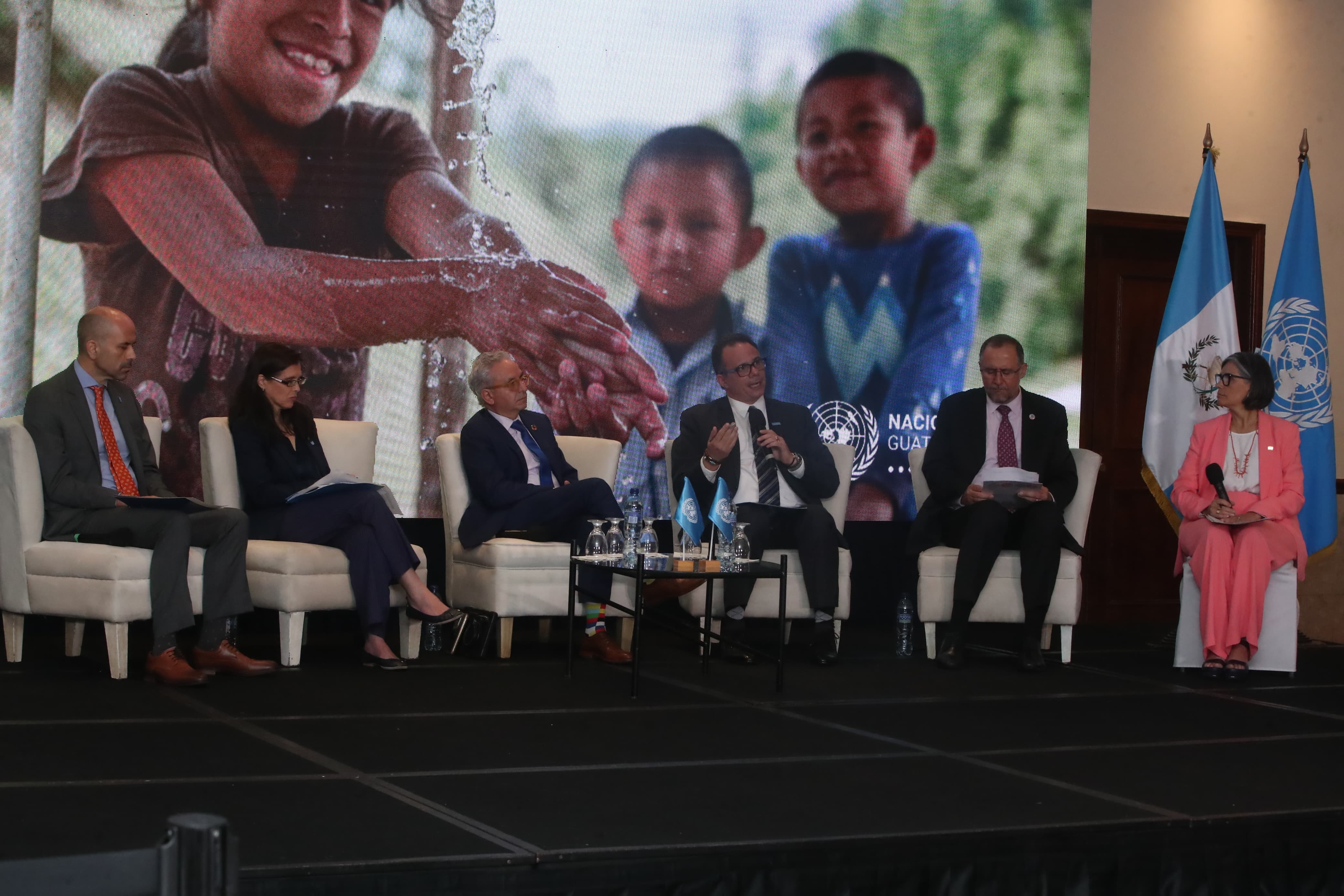 Naciones Unidas entrega informe de resultados a presidente Arévalo