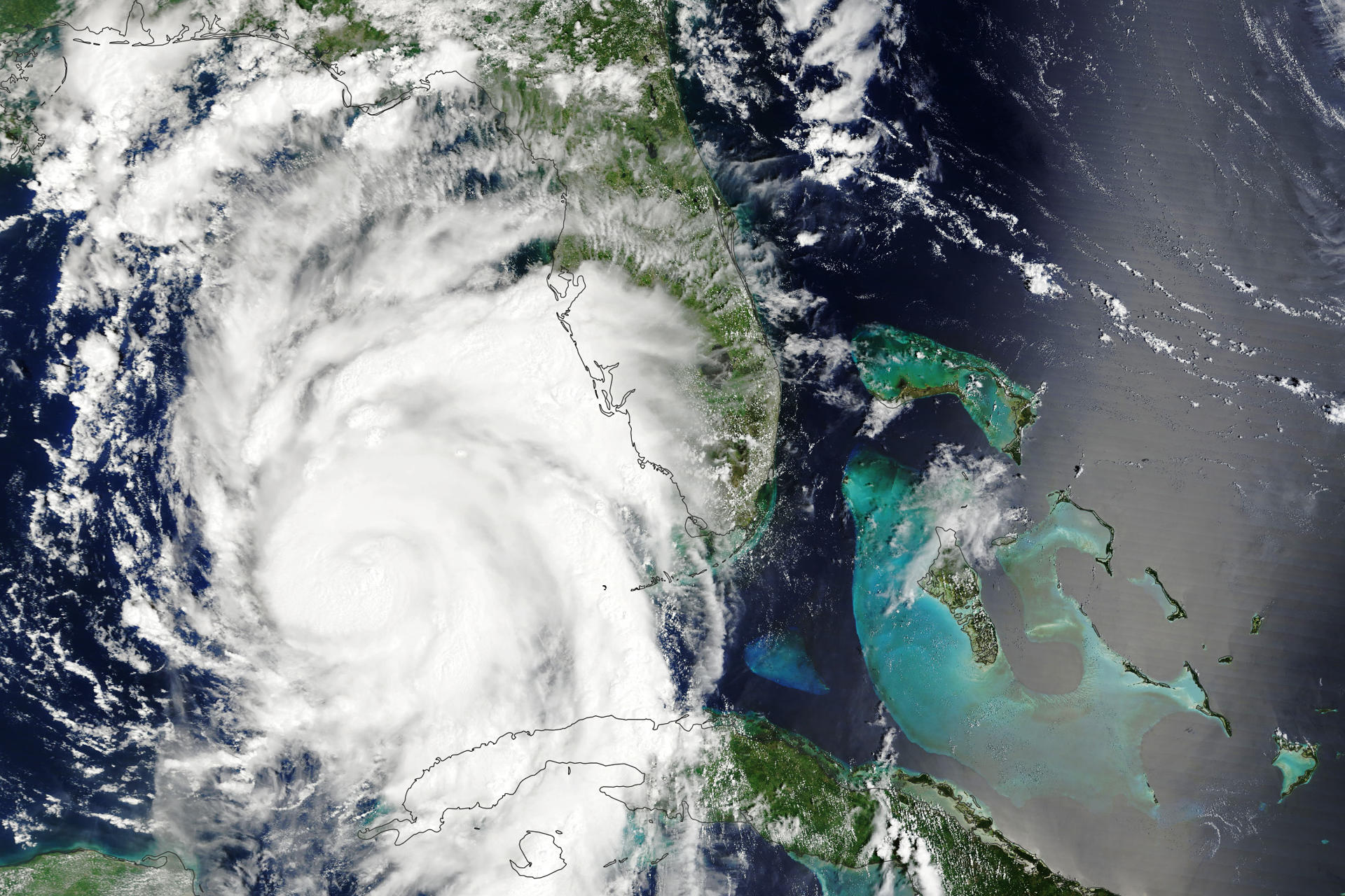 EE. UU. vaticina una activa temporada ciclónica en el Atlántico con 13 huracanes