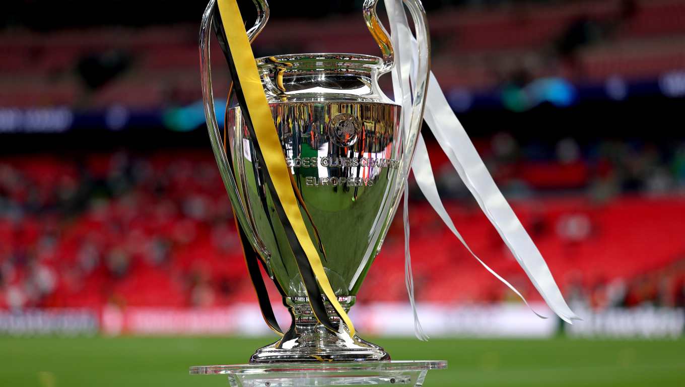 El trofeo de la Champions League antes del partido final entre el Borussia Dortmund y el Real Madrid del 2024.