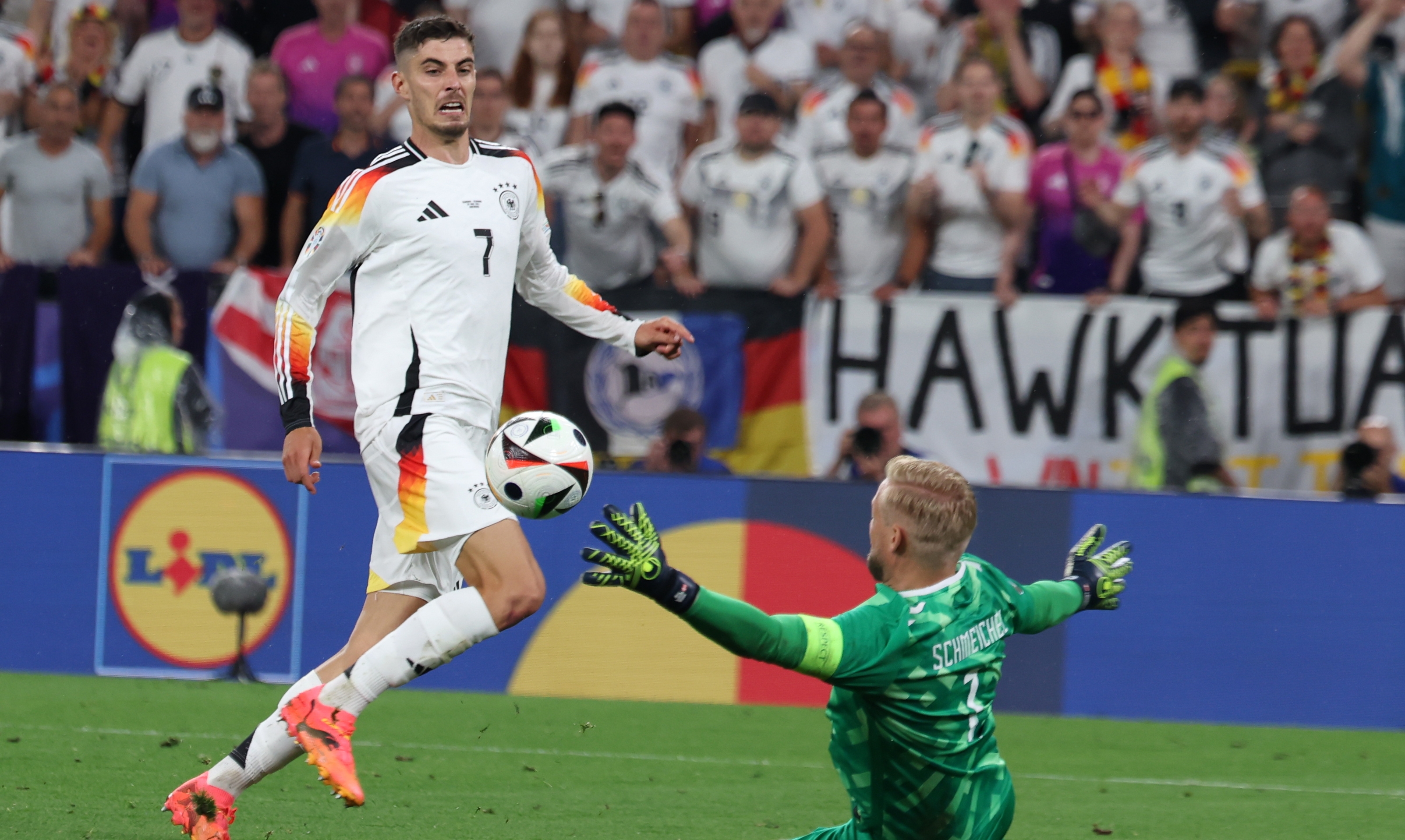 Alemania vence a Dinamarca con ayuda del VAR: Anulan gol y conceden penal decisivo
