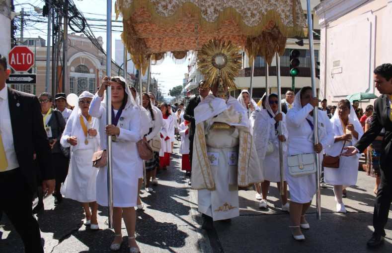El Corpus Christi recorre las calles del Centro Histórico