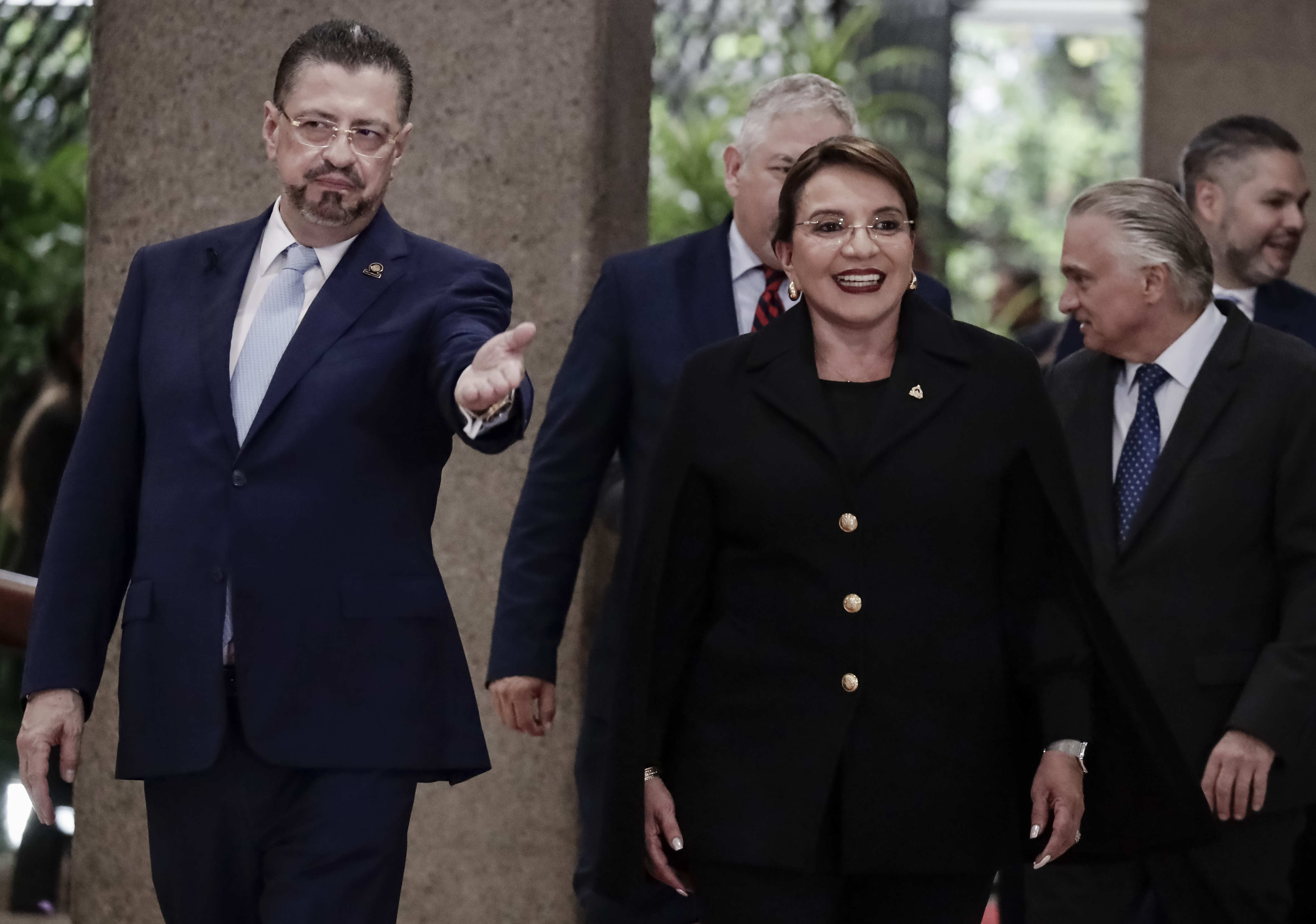 Presidentes de Costa Rica y Honduras acuerdan trabajar en conjunto para “reactivar” el SICA