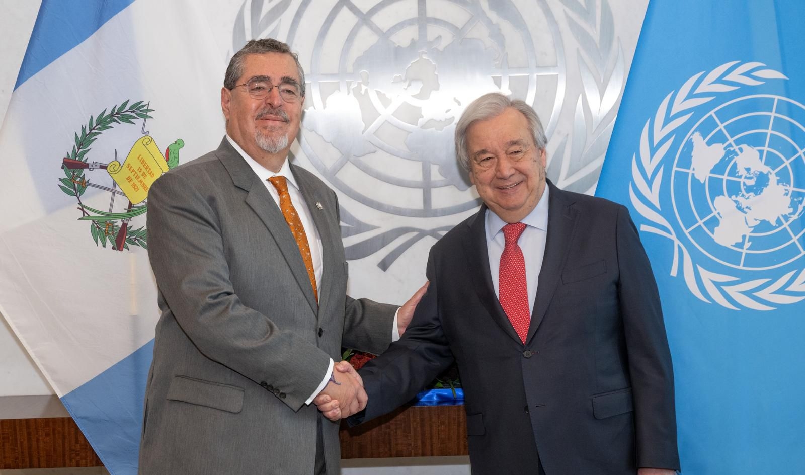 Bernardo Arévalo, presidente de Guatemala, junto al secretario General de la ONU, António Guterres. (Foto Prensa Libre: @BArevalodeLeon)