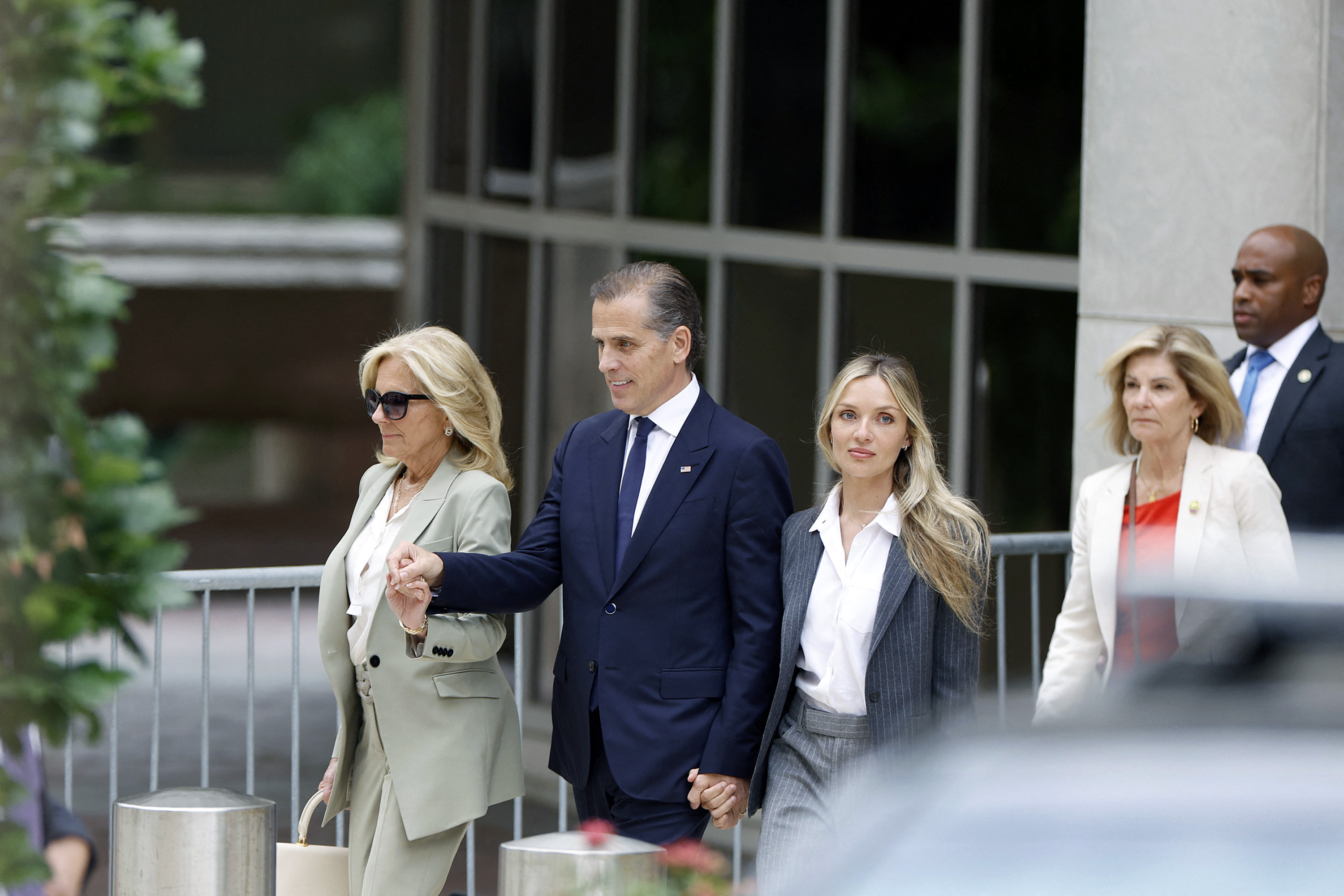 Hunter Biden, hijo del presidente Joe Biden, es declarado culpable de cargos relacionados con posesión de armas