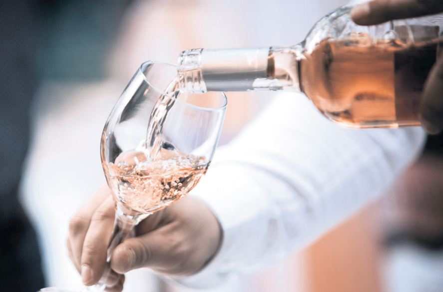 Día Internacional del Vino Rosado: cómo elaborarlo y por qué se ha ...