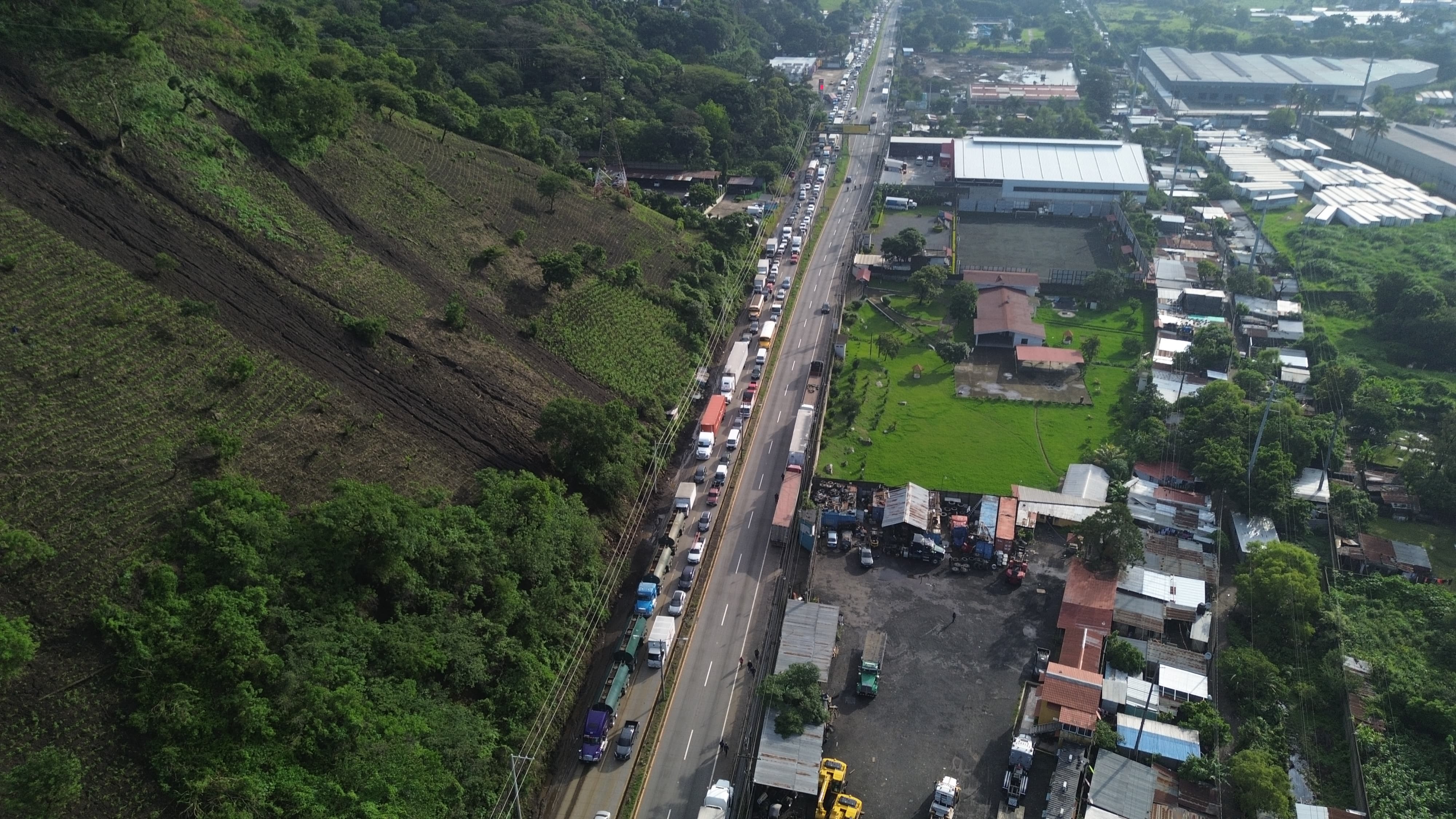 Autopista Palín – Escuintla: habilitan vías alternas y esto se debe saber antes de utilizarlas