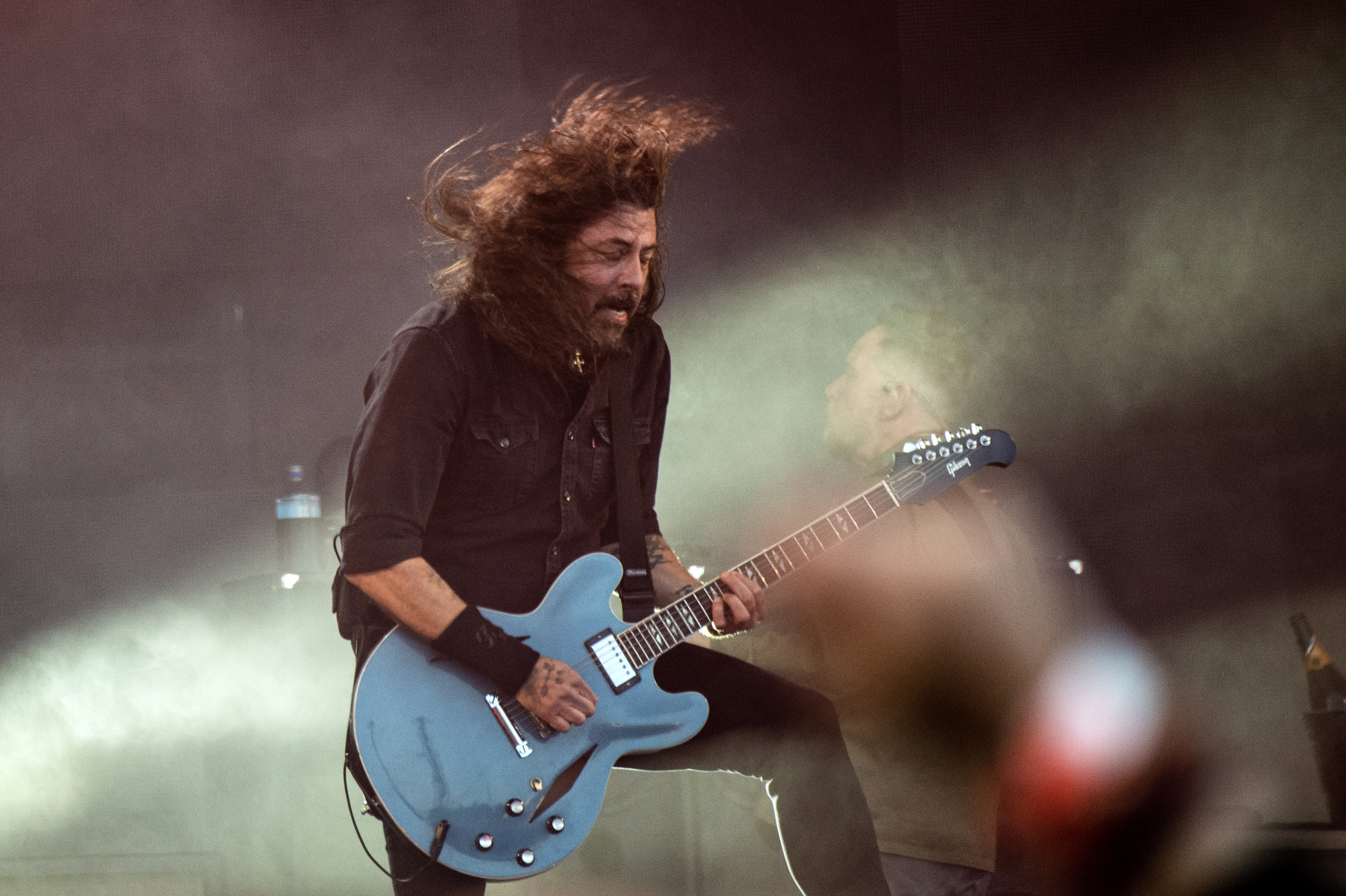 Foo Fighters lanza “Your Favorite Toy” y retoma su sonido de garage rock