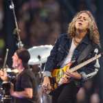 MADRID, 12/07/2024.- El guitarrista de la banda estadounidense, Metallica, Kirk Hammett, durante su actuación hoy viernes en el estadio Metropolitano de Madrid. EFE / Mariscal.